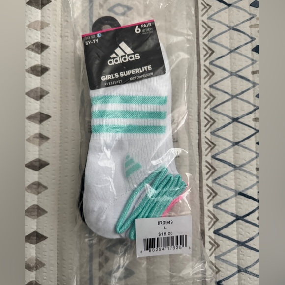 Girls Adidas Socks- 6 pack - Picture 1 of 4
